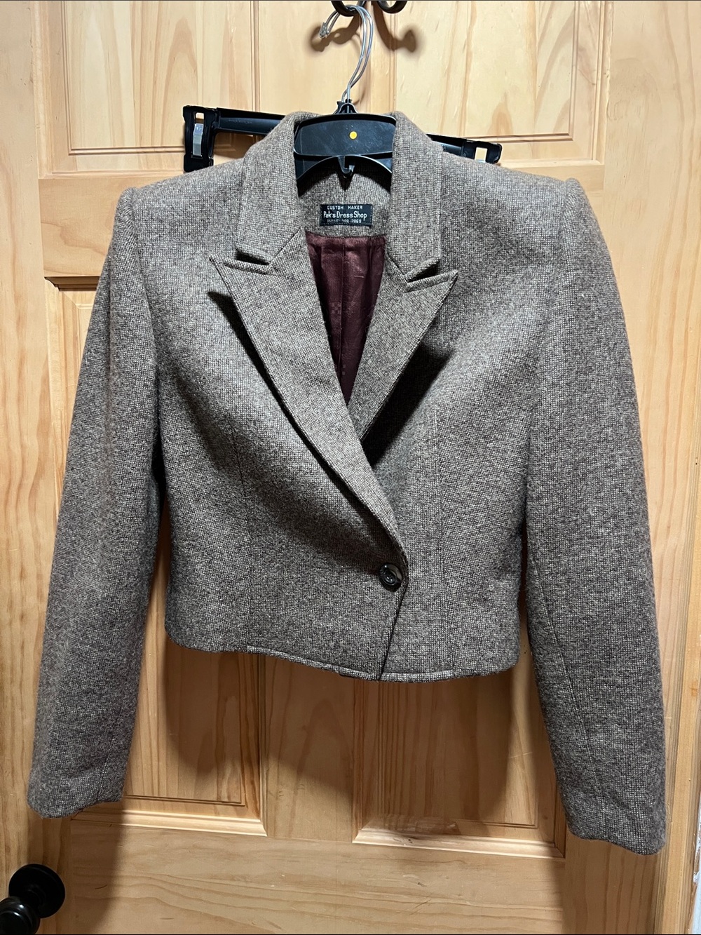 PAK’S DRESS SHOP | VINTAGE custom made tweed/wool brown/tan cropped blazer